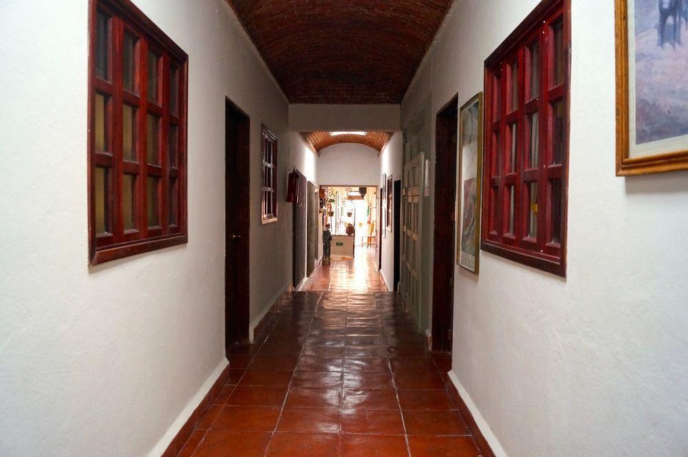 Hotel Aqui Es Mexico Сан-Міґель-де-Альєнде Екстер'єр фото