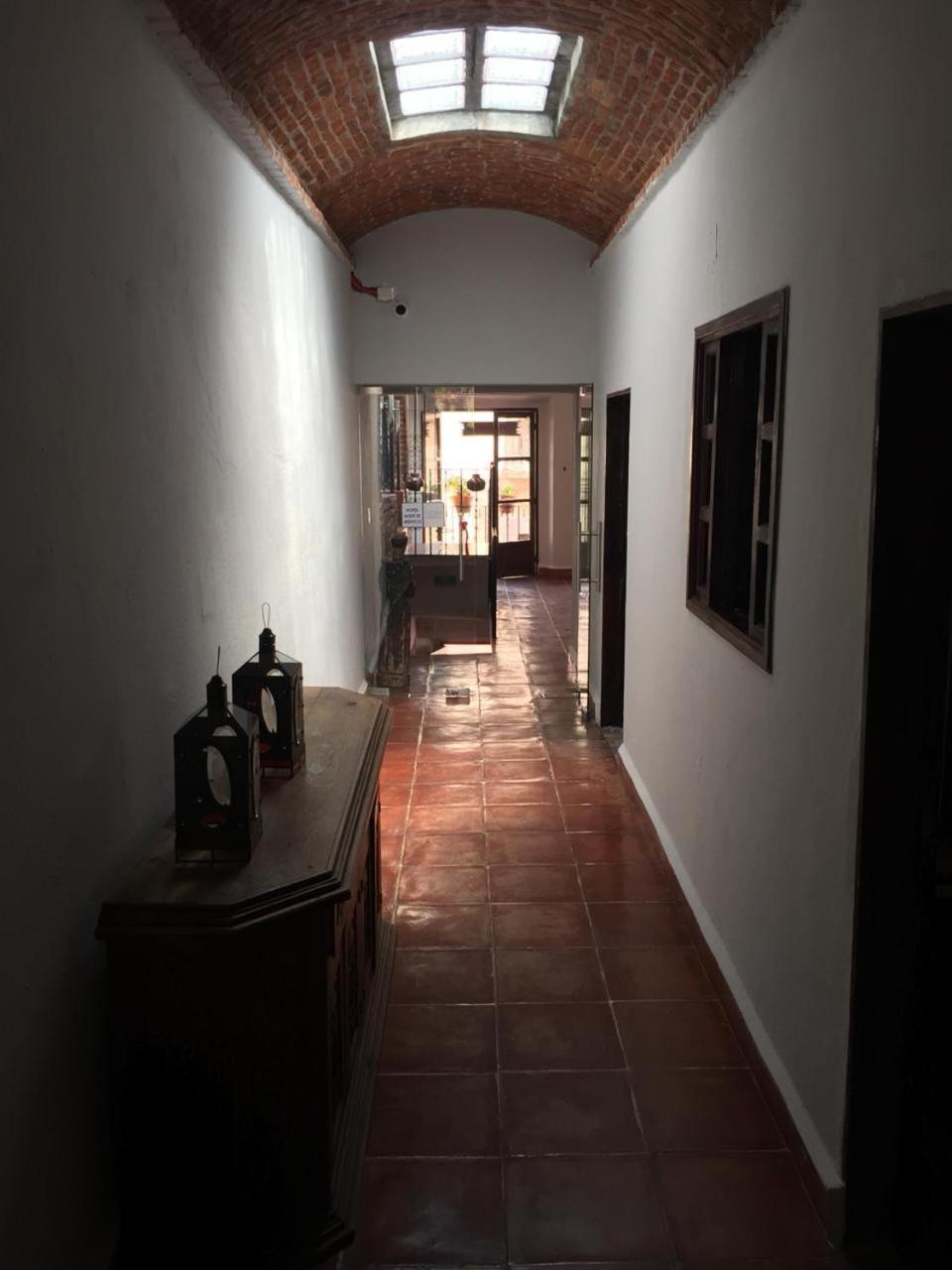 Hotel Aqui Es Mexico Сан-Міґель-де-Альєнде Екстер'єр фото